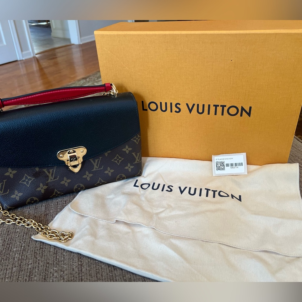 AUTHENTIC LOUIS VITTON. ST. PLACIDE MING NOIR